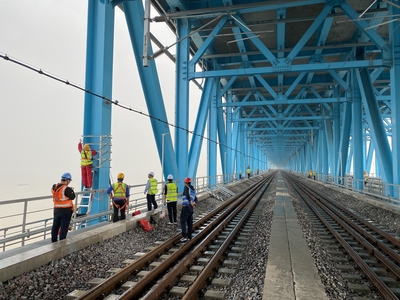 中天科技新型5G漏纜賦能滬蘇通長(zhǎng)江公鐵大橋，實(shí)現(xiàn)5G網(wǎng)絡(luò)全覆蓋