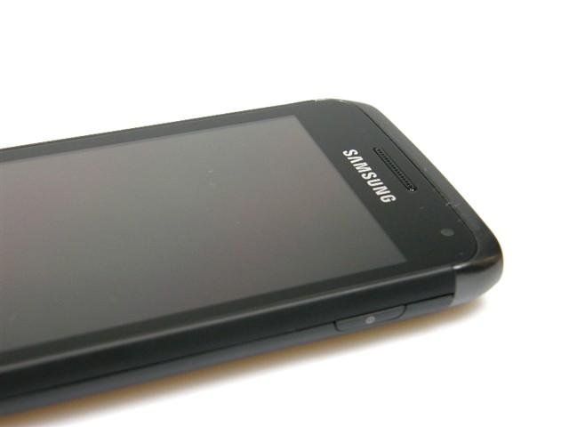 三星i8150 Galaxy W 經(jīng)典設(shè)計(jì)重現(xiàn)，掌中魅力盡顯